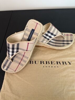 Burberry Beige Vintage Check Espadrille Sandals with Navy Label